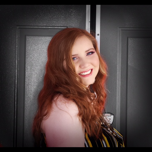 Meet your Posher, Amilee - Picture 1 of 4